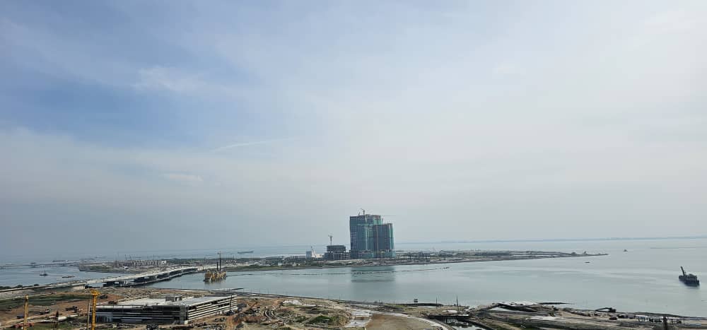 Gurney Paragon Condominium For Rent