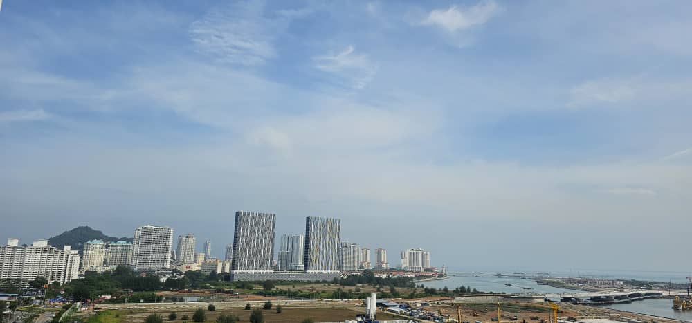 Gurney Paragon Condominium For Rent