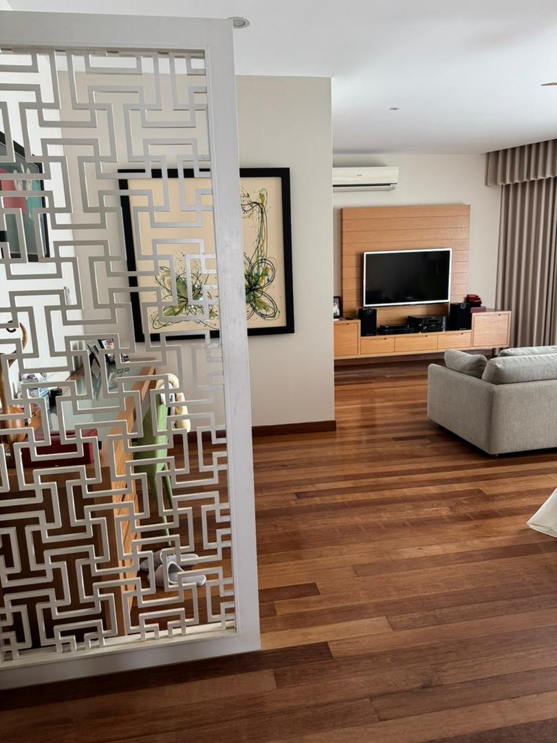 Gurney Paragon Condominium For Rent