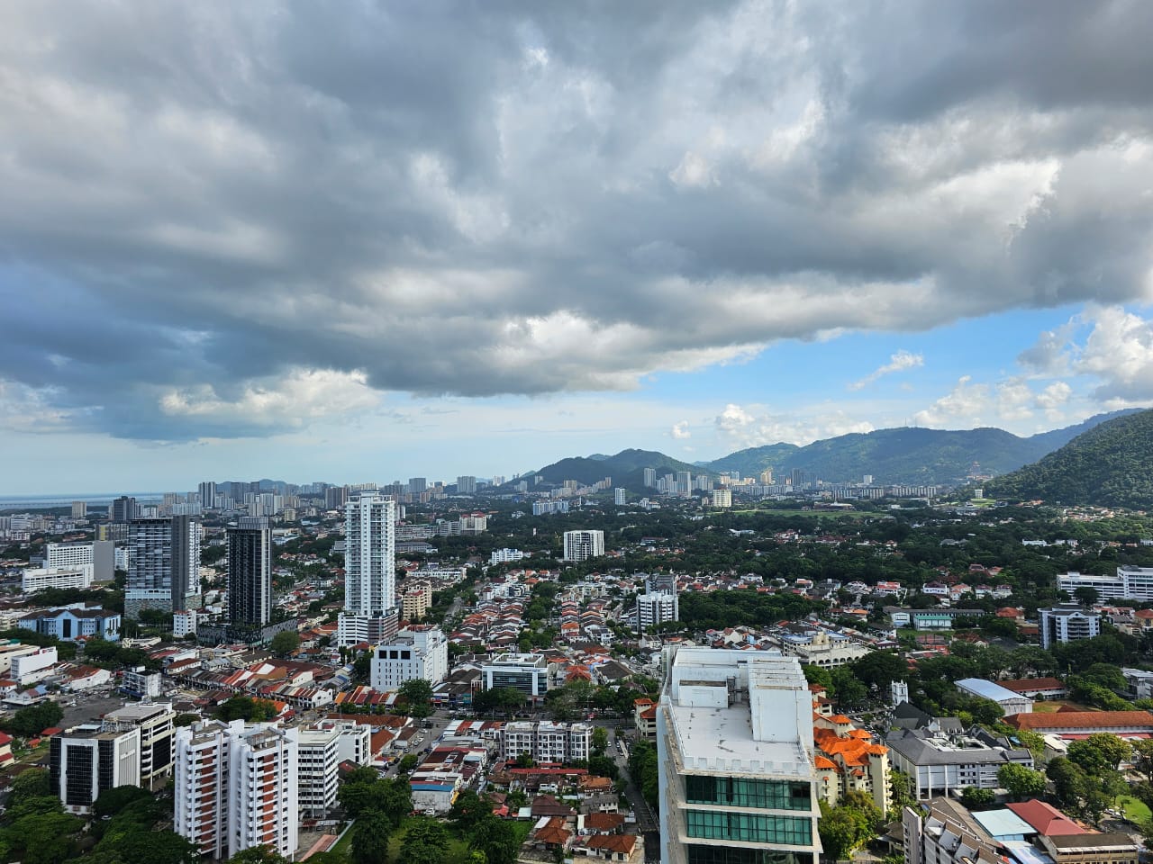 Gurney Paragon Condominium For Sale | 4600sqft | 4+1R5B | RM1282.61psf
