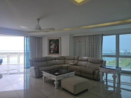 Gurney Paragon Condominium For Rent