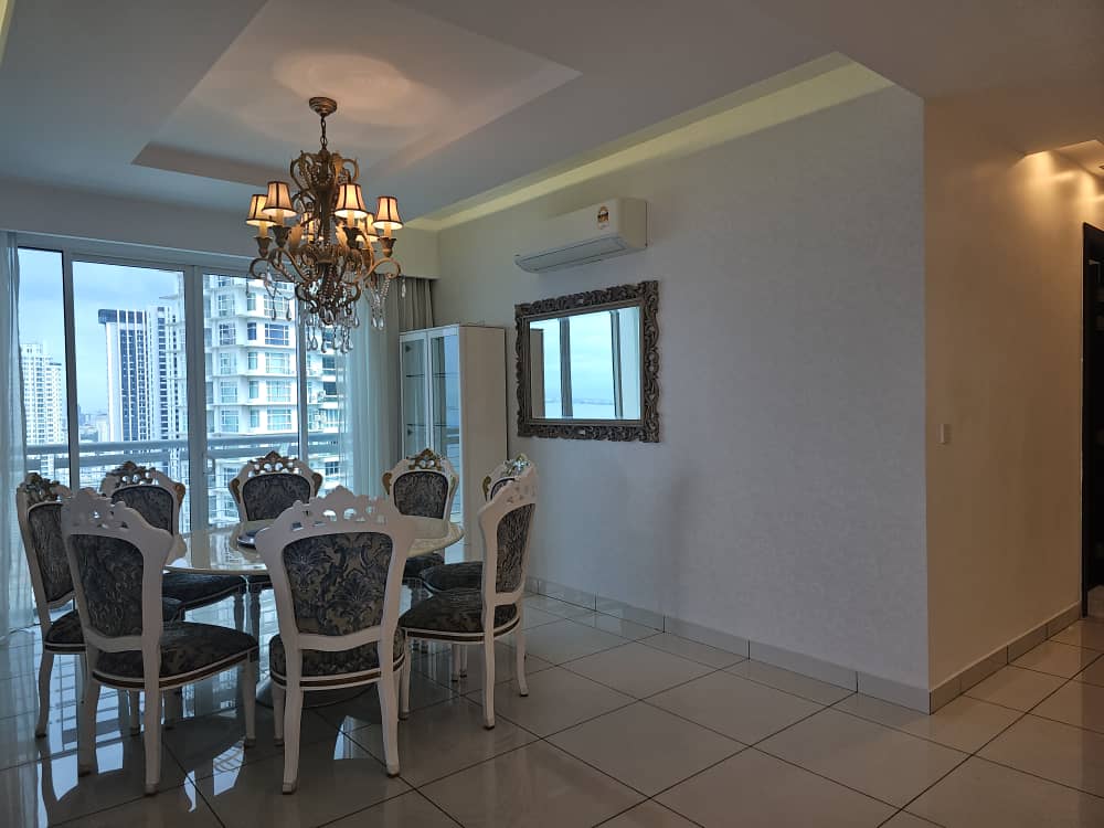 Gurney Paragon Condominium For Rent