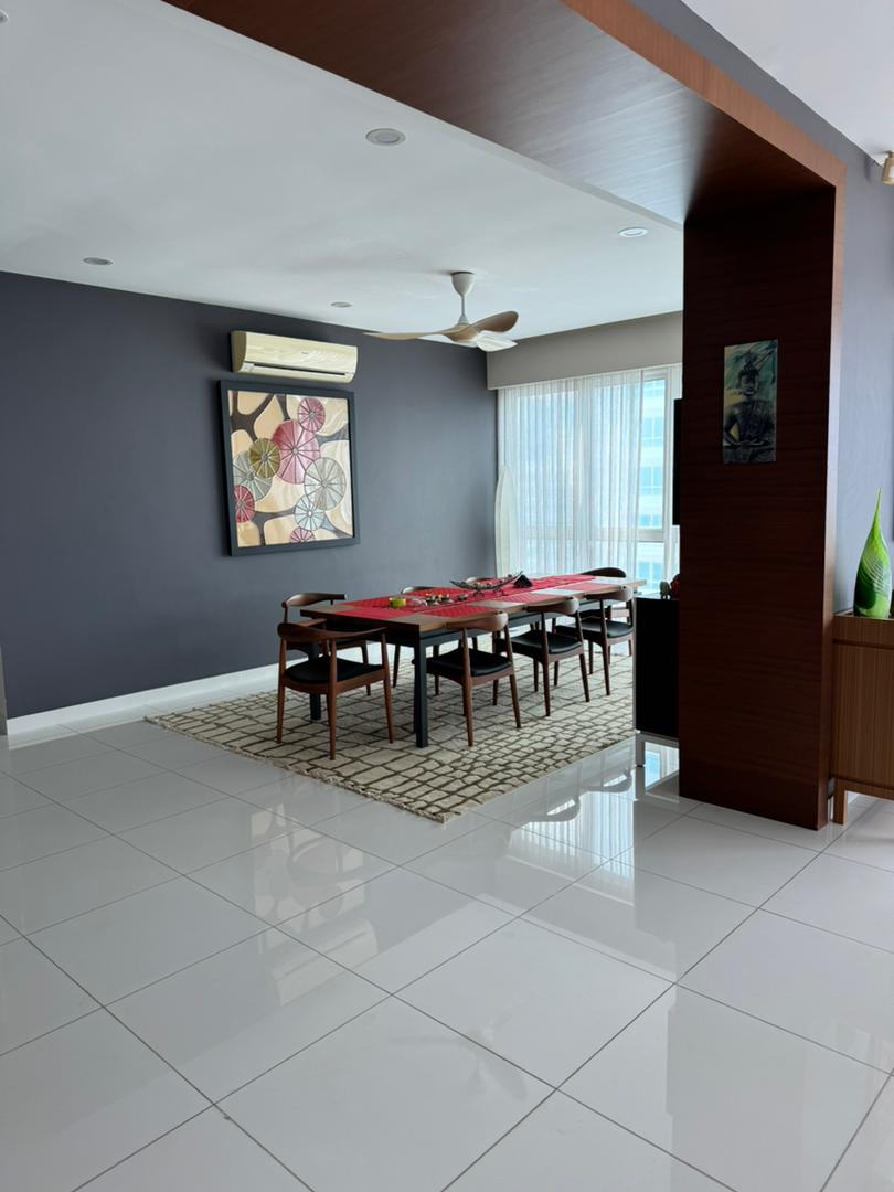 Gurney Paragon Condominium For Rent