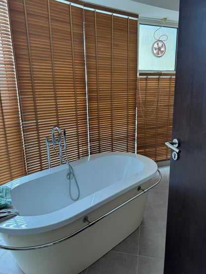 Gurney Paragon Condominium For Rent