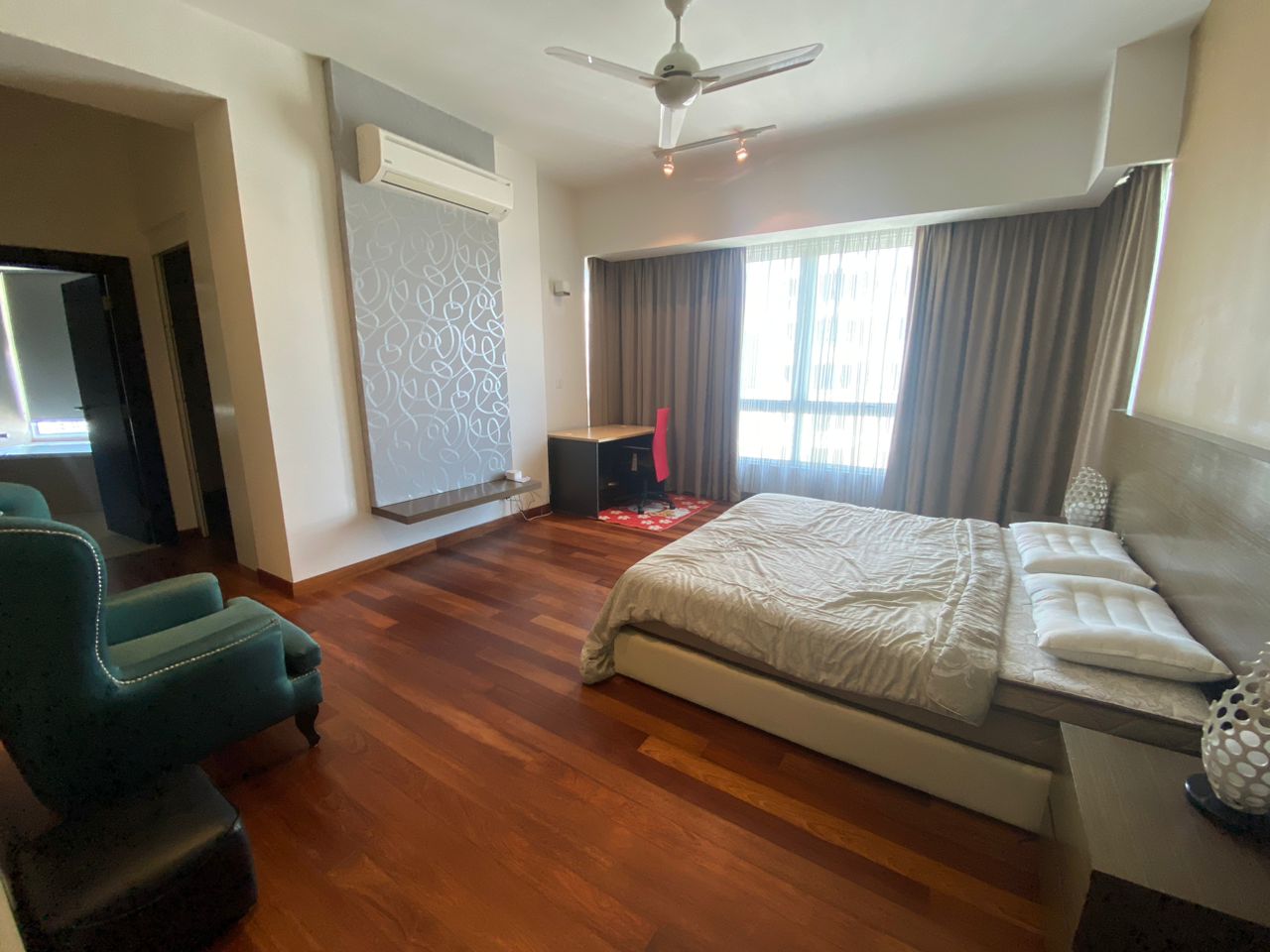 Gurney Paragon Condominium For Rent | 3000sqft | 3+1R4B | RM2.40psf