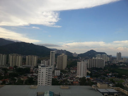 Gurney Park Condominium For Rent | 970sqft | 3R2B | RM2.58psf