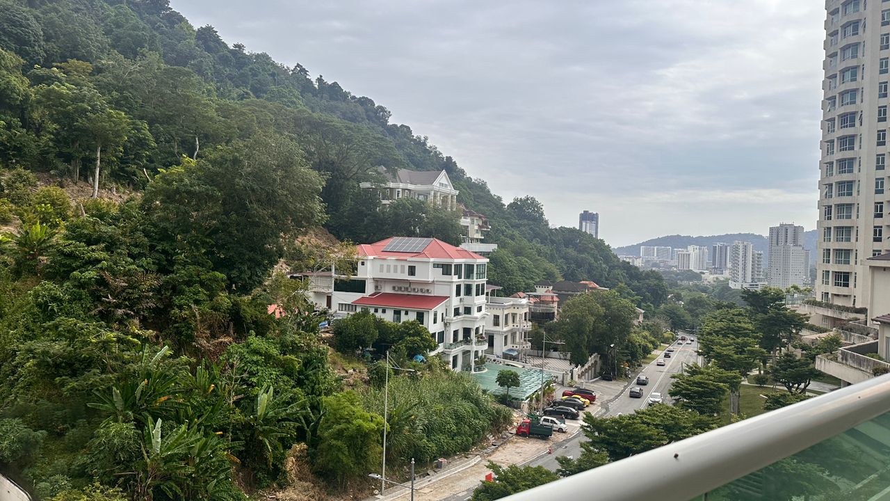 Hillcrest Residences Condominium For Sale