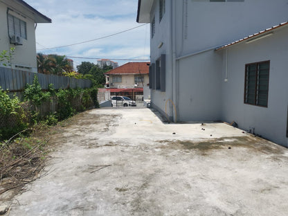 Tanjung Bungah Landed House For Sale | 2300sqft | 3+1R1+1B | RM 1082.61psf (floor) | RM529.45psf (land)