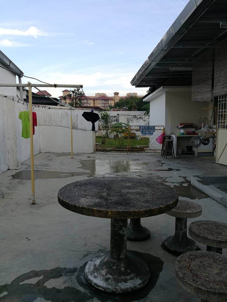 Greenlane Landed House For Sale | 2500sqft | 4R3B | RM720psf (floor) | RM353.15psf (land)