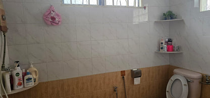 Greenlane Landed House For Sale | 2500sqft | 4R3B | RM720psf (floor) | RM353.15psf (land)