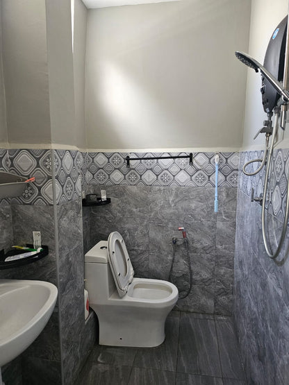 Bandar Bayan Baru Landed House For Sale | 2400sqft | 3R2B | RM270.83psf (floor) | RM464.29psf (land)