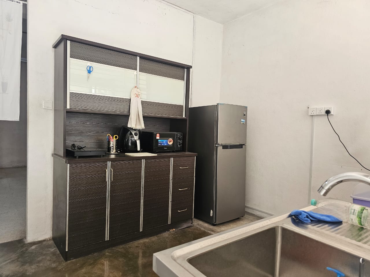 Bandar Bayan Baru Landed House For Sale | 2400sqft | 3R2B | RM270.83psf (floor) | RM464.29psf (land)