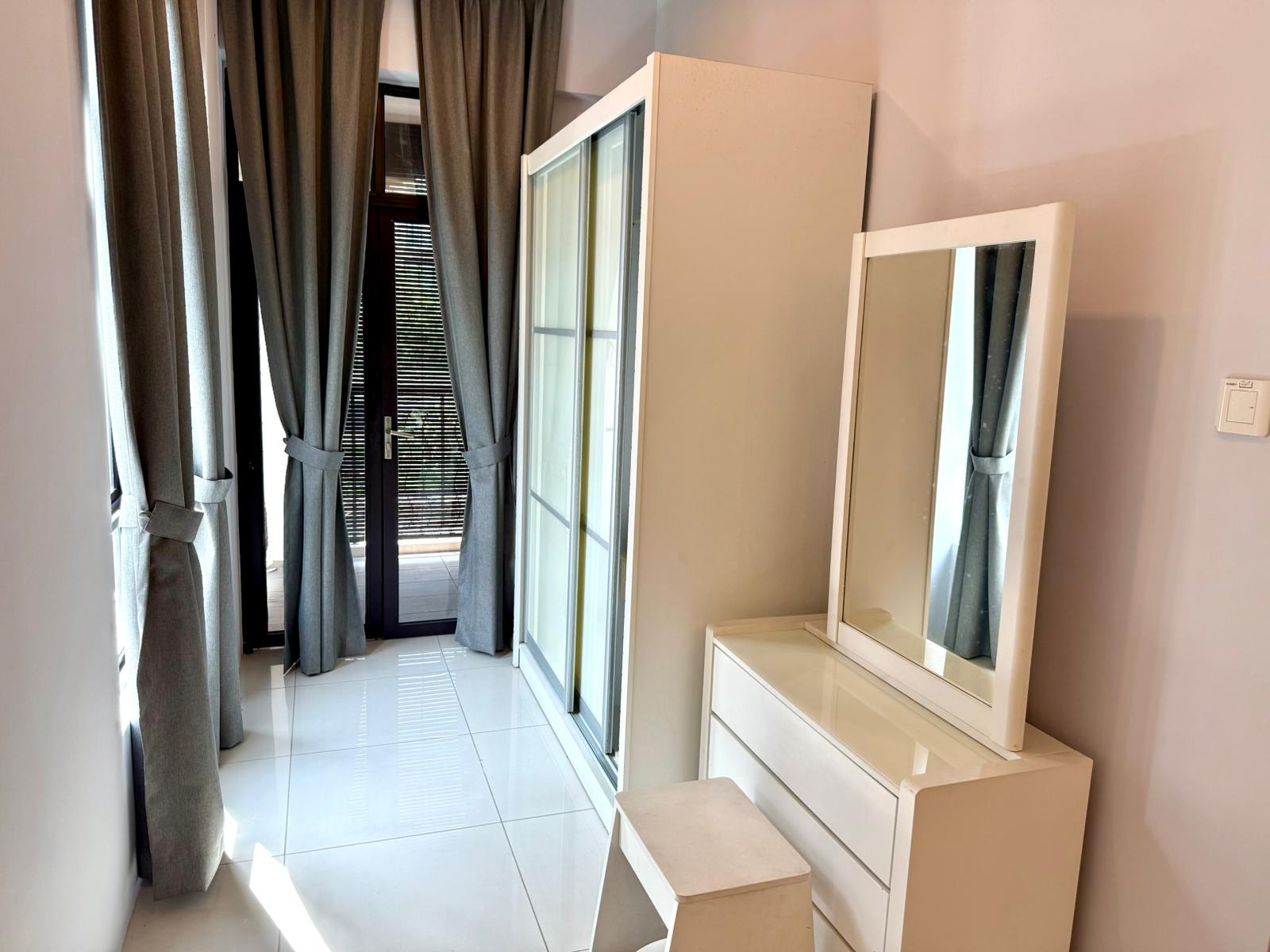 Moonlight Bay Condominium For Rent