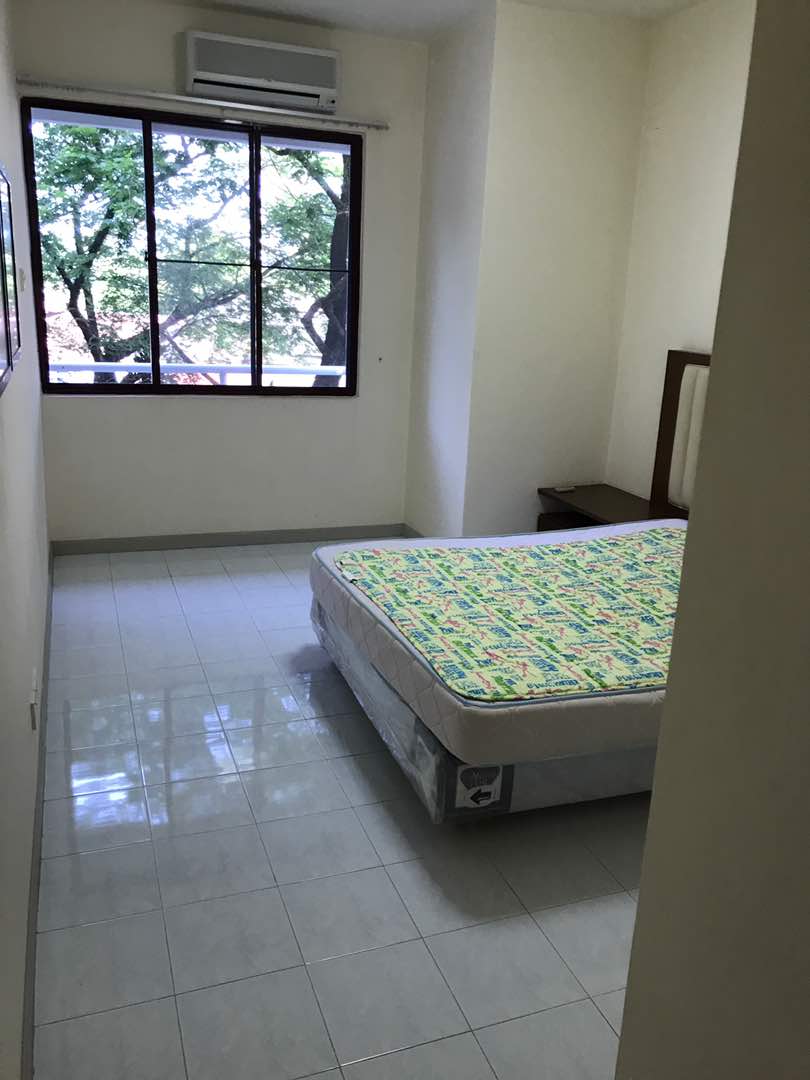 Marina Bay Condominium For Sale