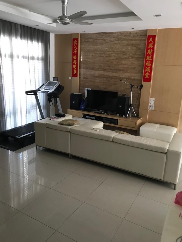 Minden Heights Bungalow For Sale