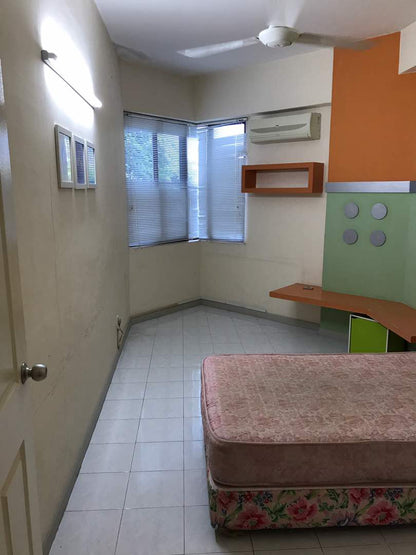 Marina Bay Condominium For Sale