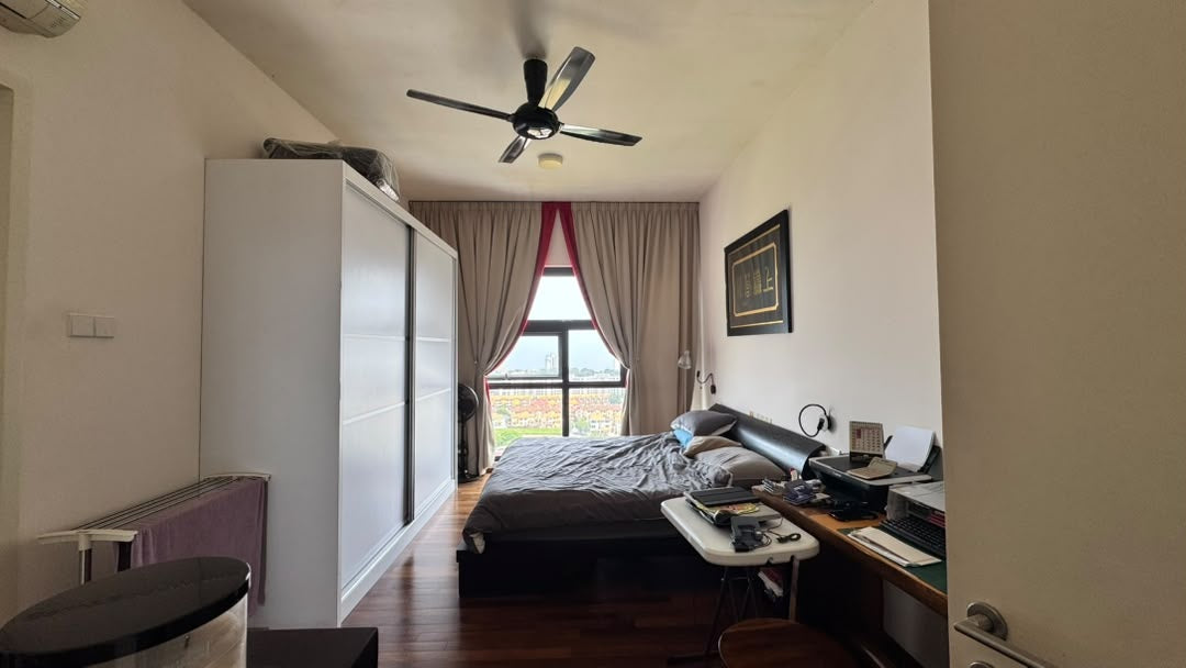 Mira Residence Condominium For Sale | 1635sqft | 3+1R2B | RM862.39psf