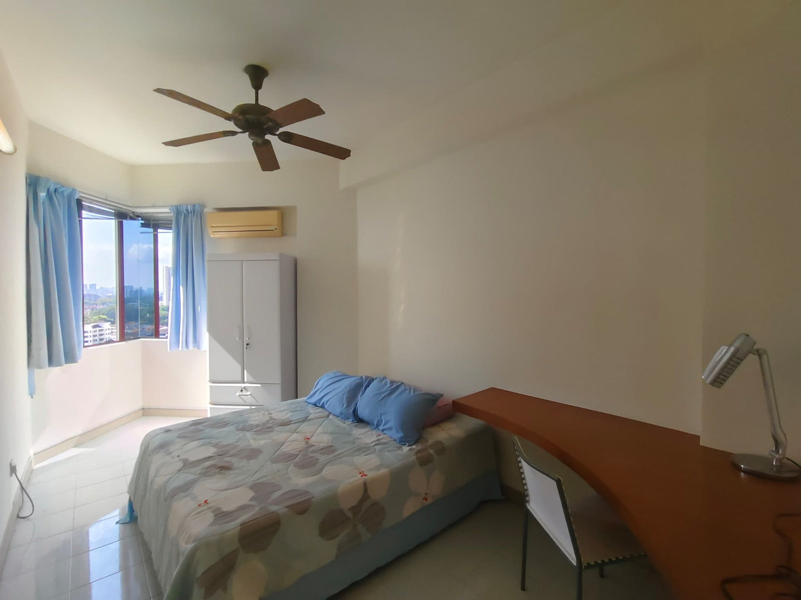 Marina Bay Condominium For Sale