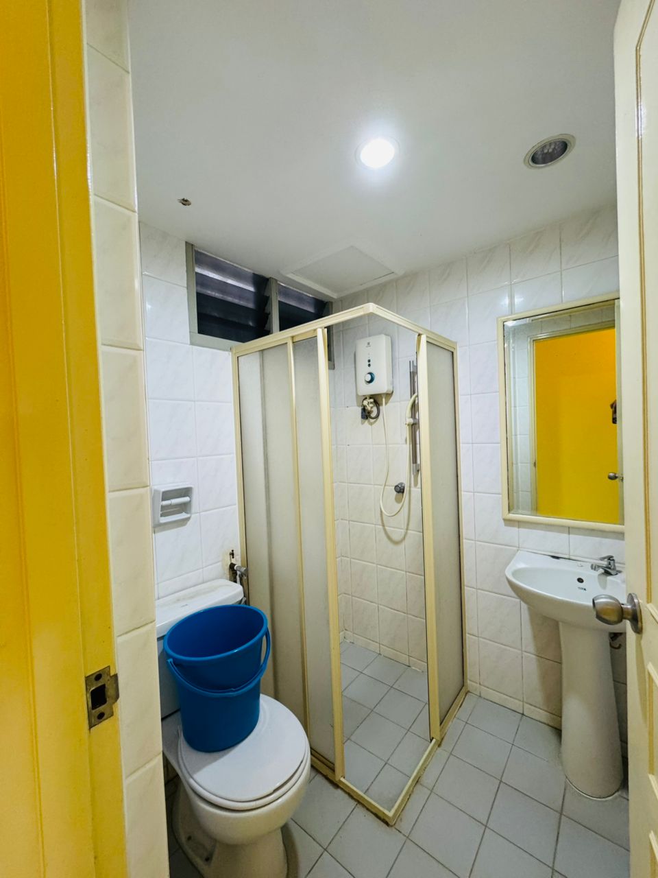 Marina Bay Condominium For Sale