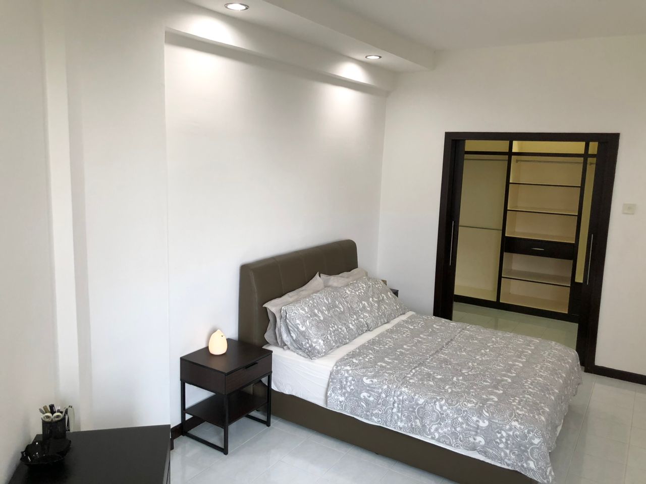 Marina Bay Condominium For Sale