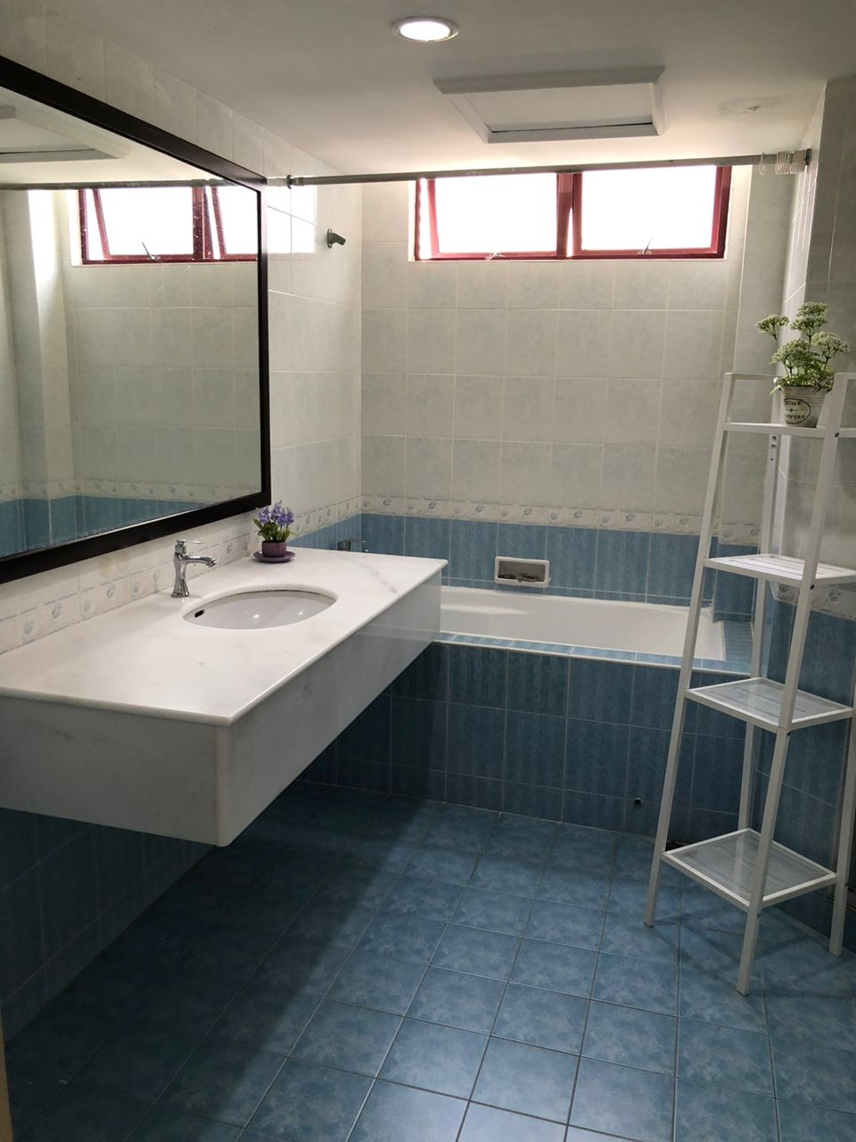 Marina Bay Condominium For Sale