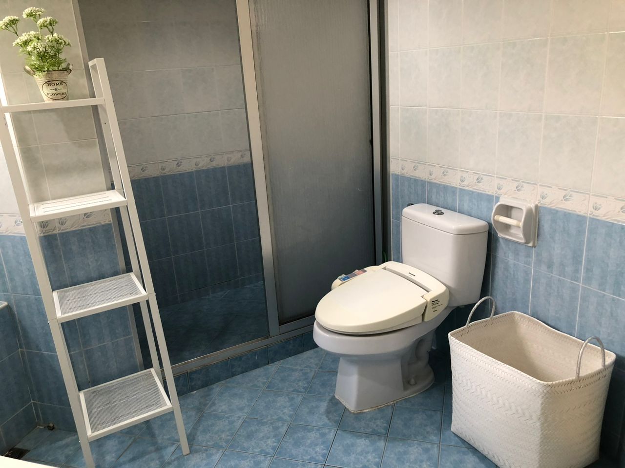 Marina Bay Condominium For Sale