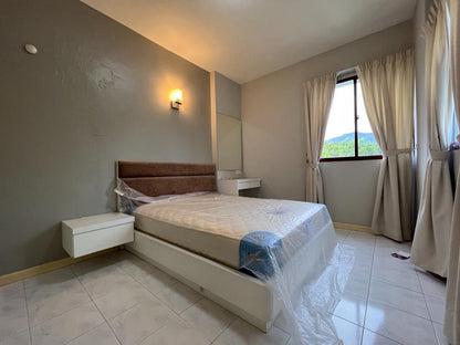 Marina Bay Condominium For Sale