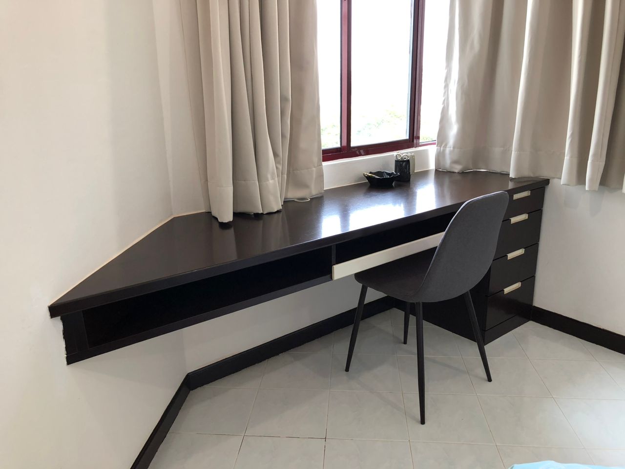 Marina Bay Condominium For Sale