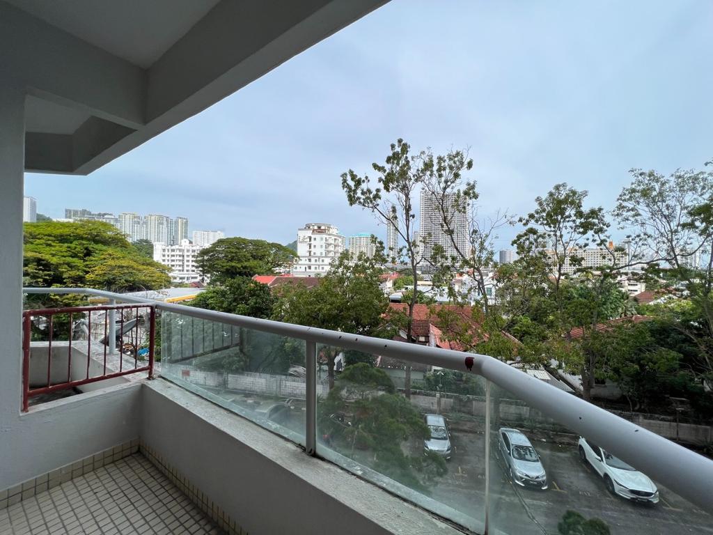 Marina Bay Condominium For Sale
