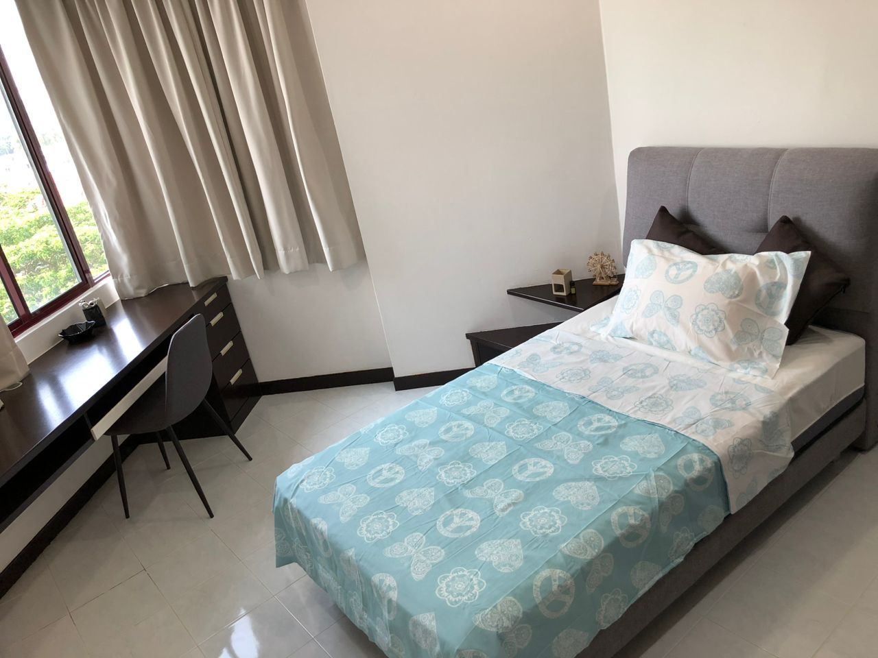 Marina Bay Condominium For Sale