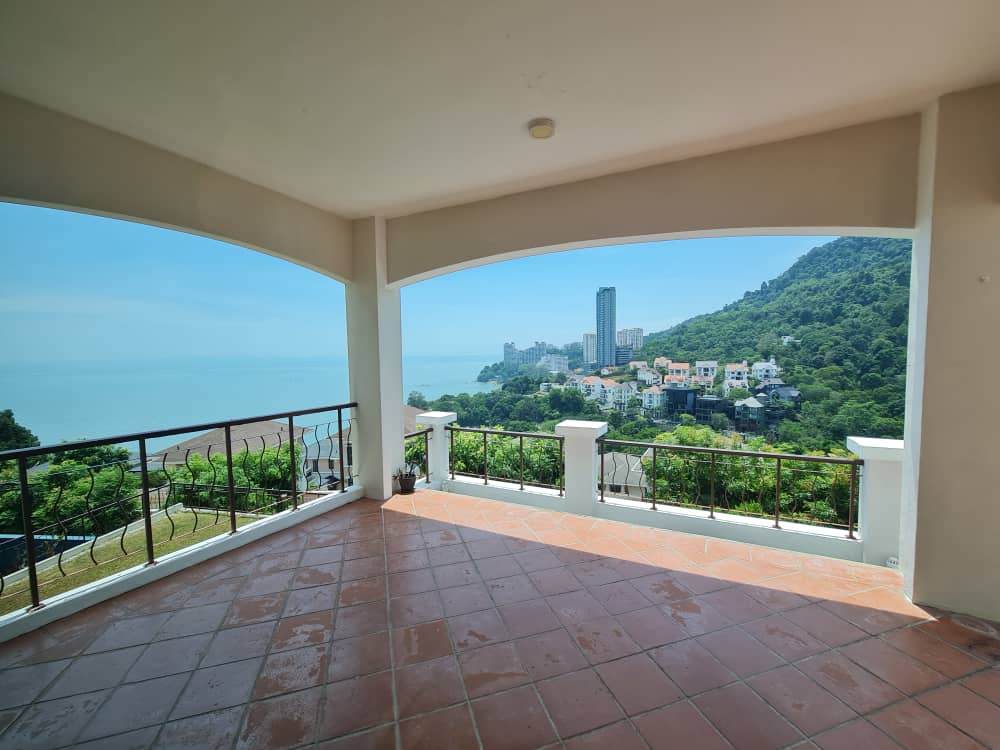 Moonlight Bay Bungalow For Sale