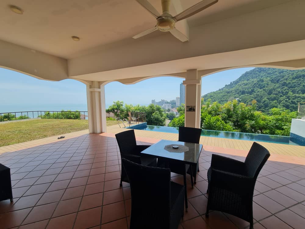 Moonlight Bay Bungalow For Sale