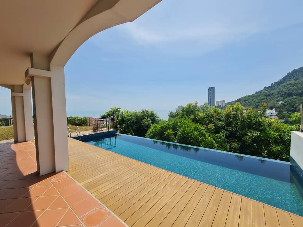 Moonlight Bay Bungalow For Sale