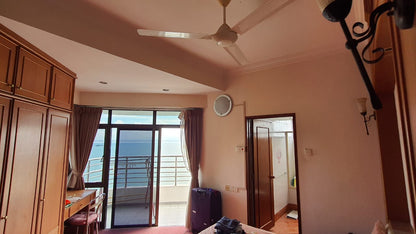 Marina Tower (Ratu Mutiara) Condominium For Sale | 1240sqft | 3R2B | RM451.61psf