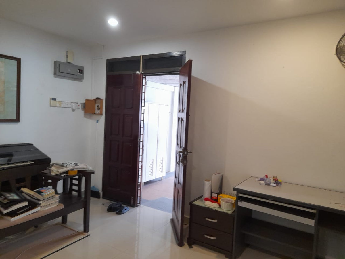 Greenlane Landed House For Sale | 4100sqft | 4R3B | RM487.80psf (land)