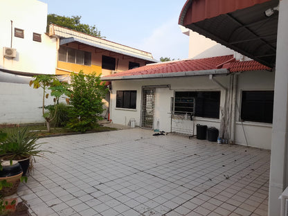 Greenlane Landed House For Sale | 4100sqft | 4R3B | RM487.80psf (land)