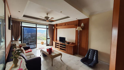 Marina Tower (Ratu Mutiara) Condominium For Sale | 1240sqft | 3R2B | RM451.61psf
