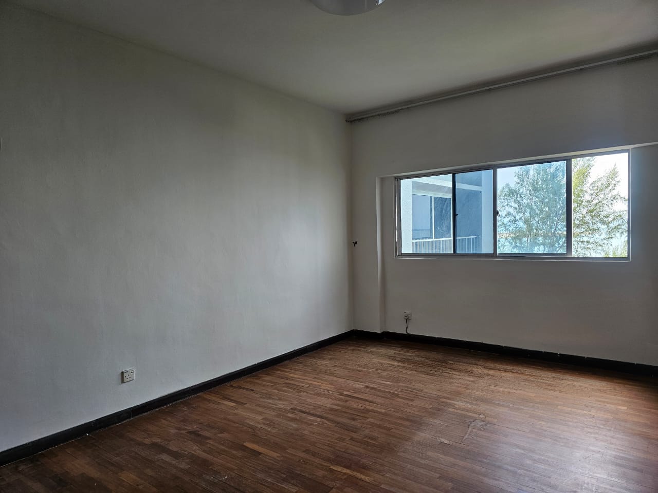 1 Persiaran Gurney (PG1) Condominium For Sale | 2530sqft | 4R4B | RM988.14psf
