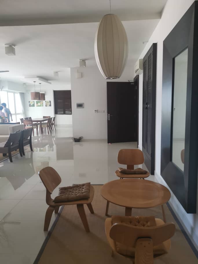 Gurney Paragon Condominium For Sale 