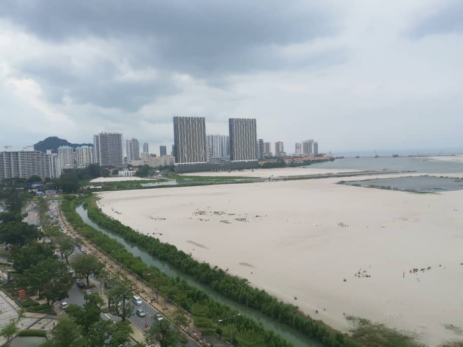 Gurney Paragon Condominium For Sale 