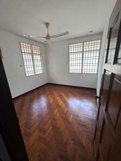 Pulau Tikus Landed House For Sale | 2300sqft | 4R2B | RM630.43psf (floor) | RM906.25psf (land)