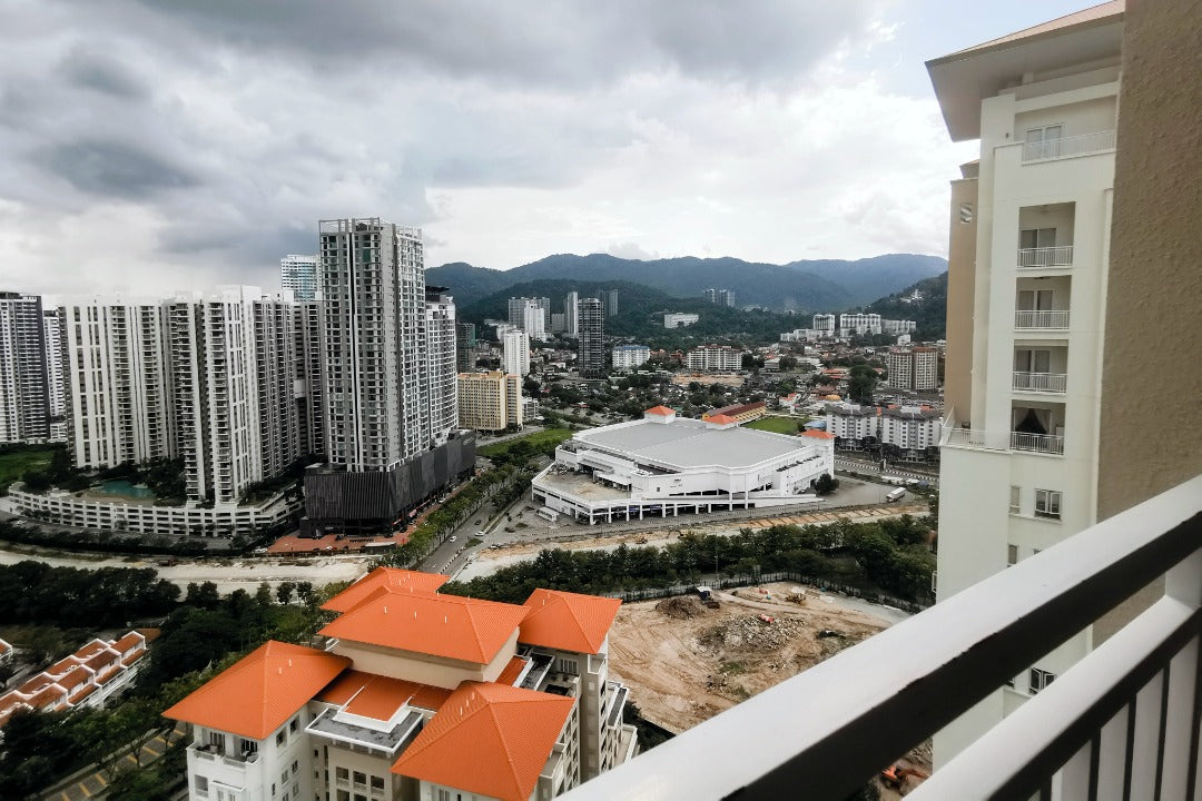 Quayside Condominium For Rent 