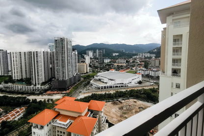 Quayside Condominium For Rent 