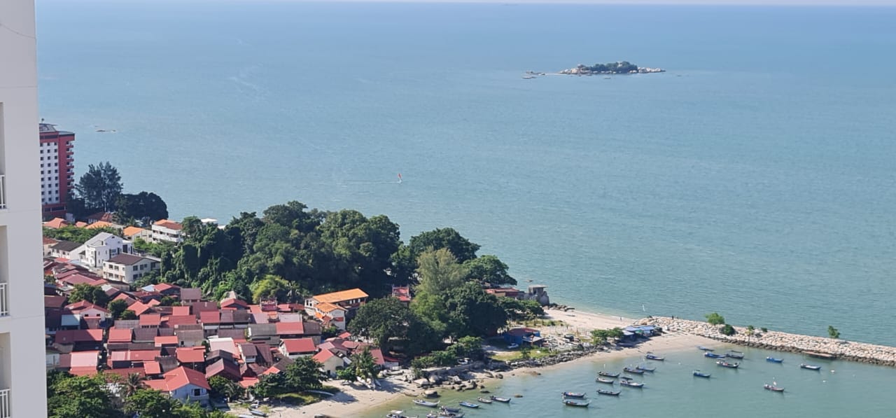 Quayside Condominium For Sale 