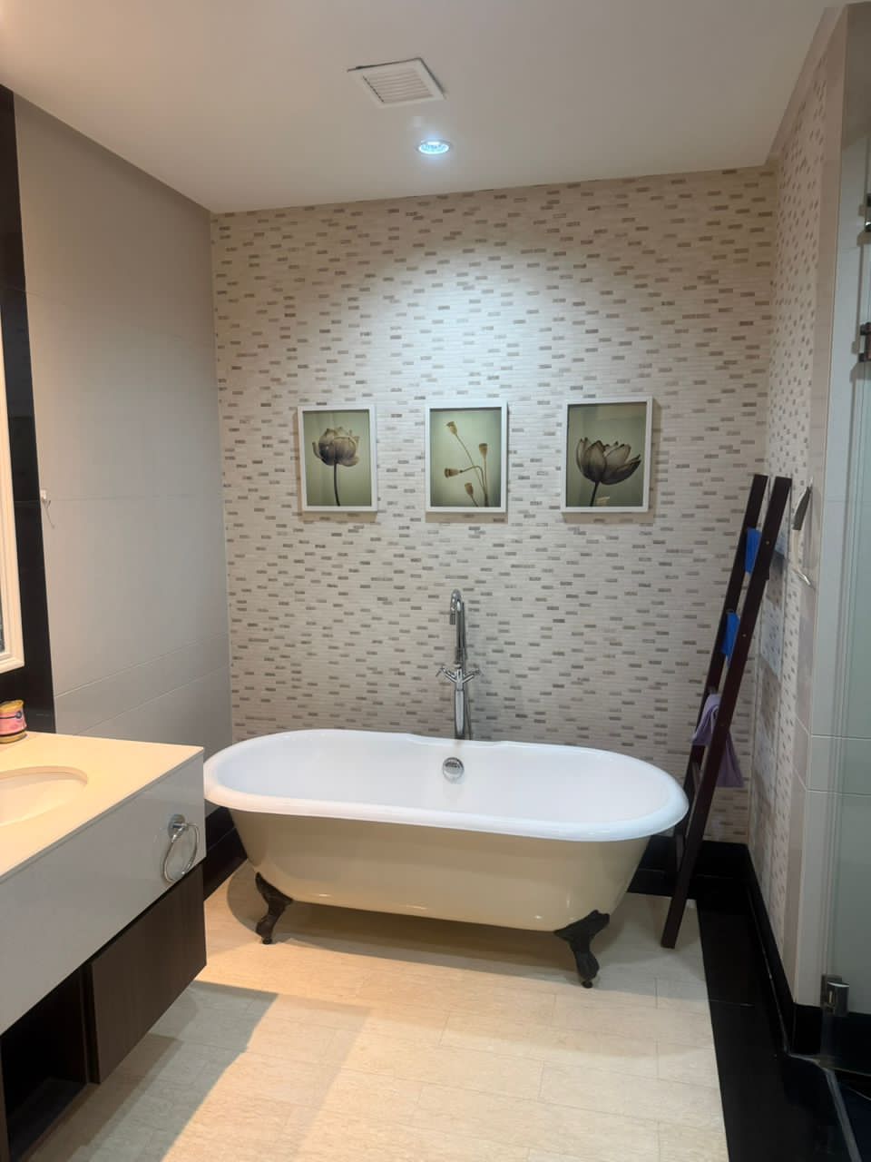 Andaman @ Quayside Condominium For Rent