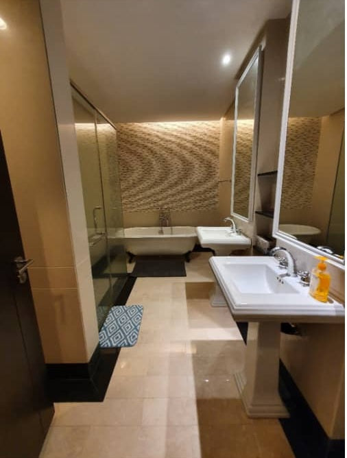 Quayside Condominium For Rent