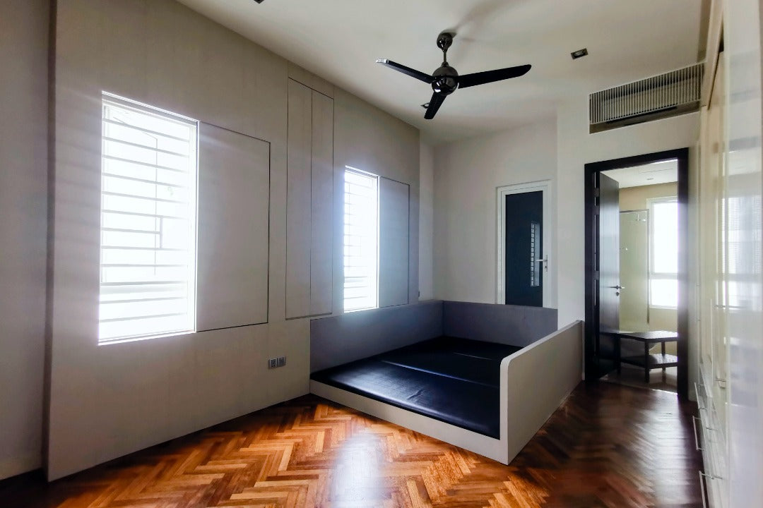 Quayside Condominium For Rent 