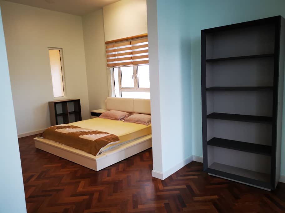 Quayside Condominium For Rent