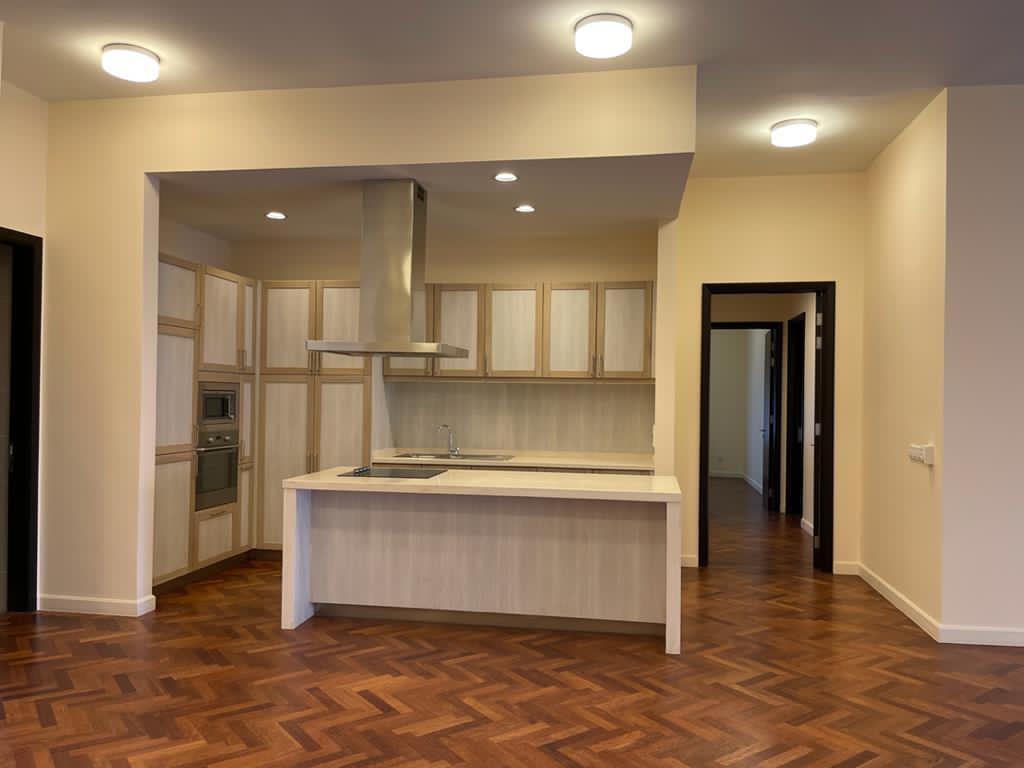 Quayside Condominium For Rent