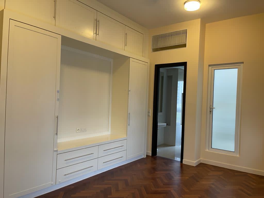 Quayside Condominium For Rent